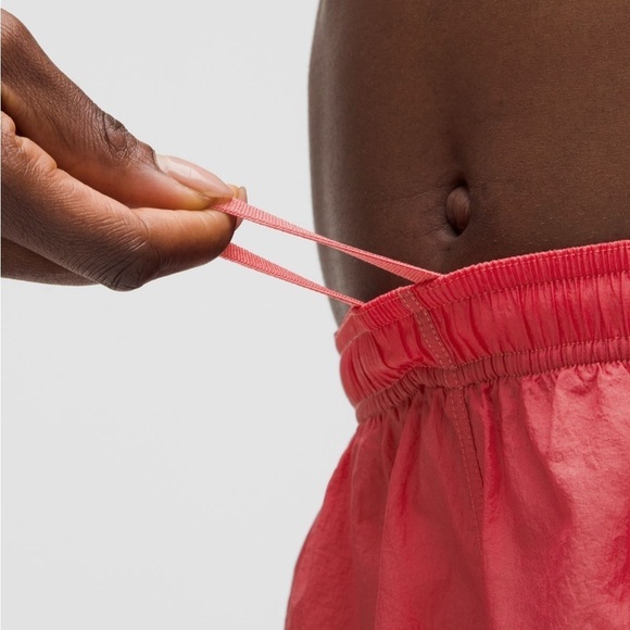 Lululemon Athletica Pink Dolphin Hem Running Shorts XXXS NWT - Picture 5 of 8